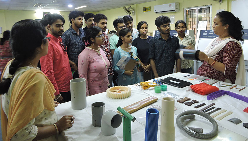 Students through the Technical Educational Visit